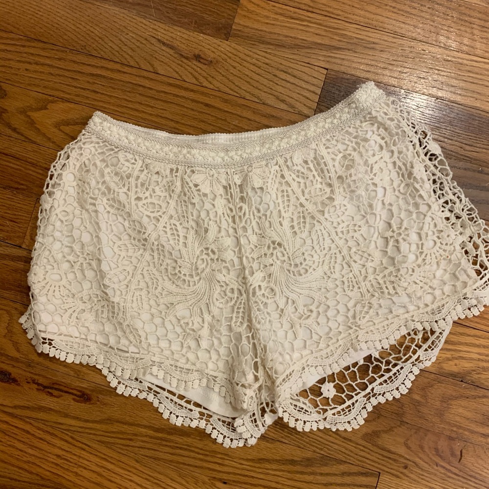 MOSSIMO white lace shorts size med